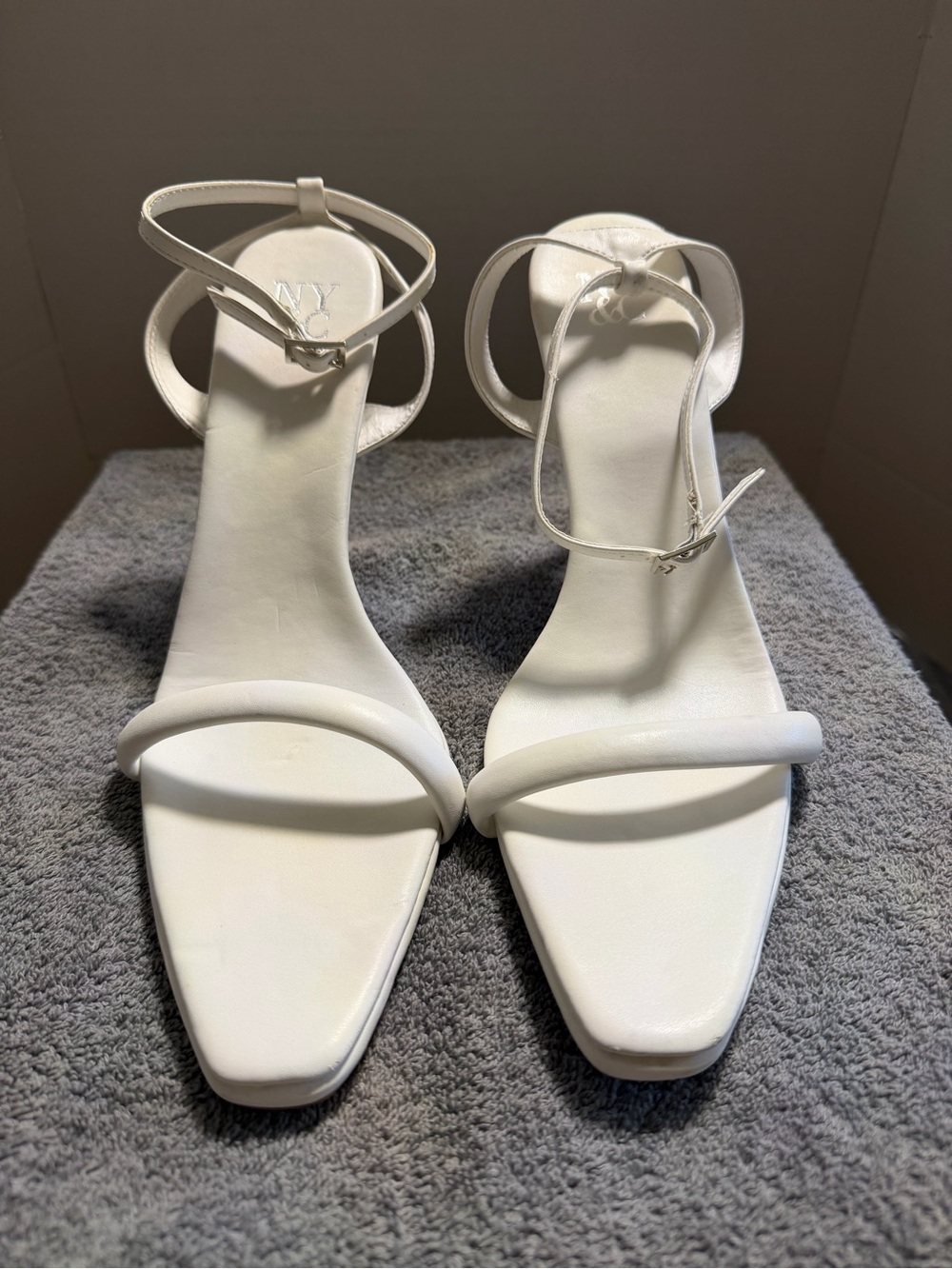 New York & Company White Manmade Upper Stiletto Heels Size 11 NWT